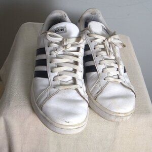 Adidas Sneakers